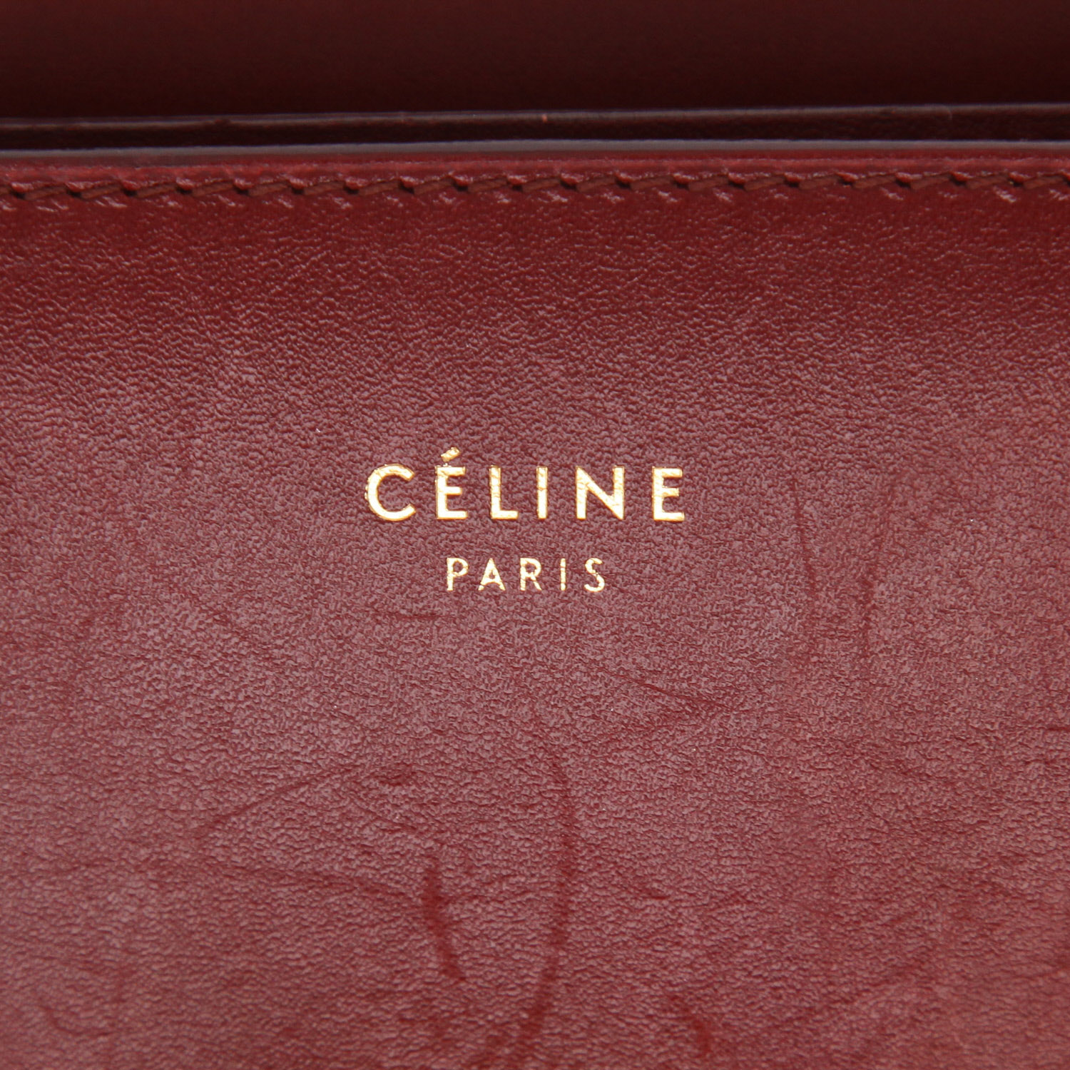 Celine  Classic Box shoulder bag  in burgundy box leather - Detail D2