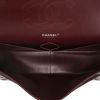 Sac à main Chanel  Timeless Jumbo en cuir grainé matelassé noir - Detail D3 thumbnail