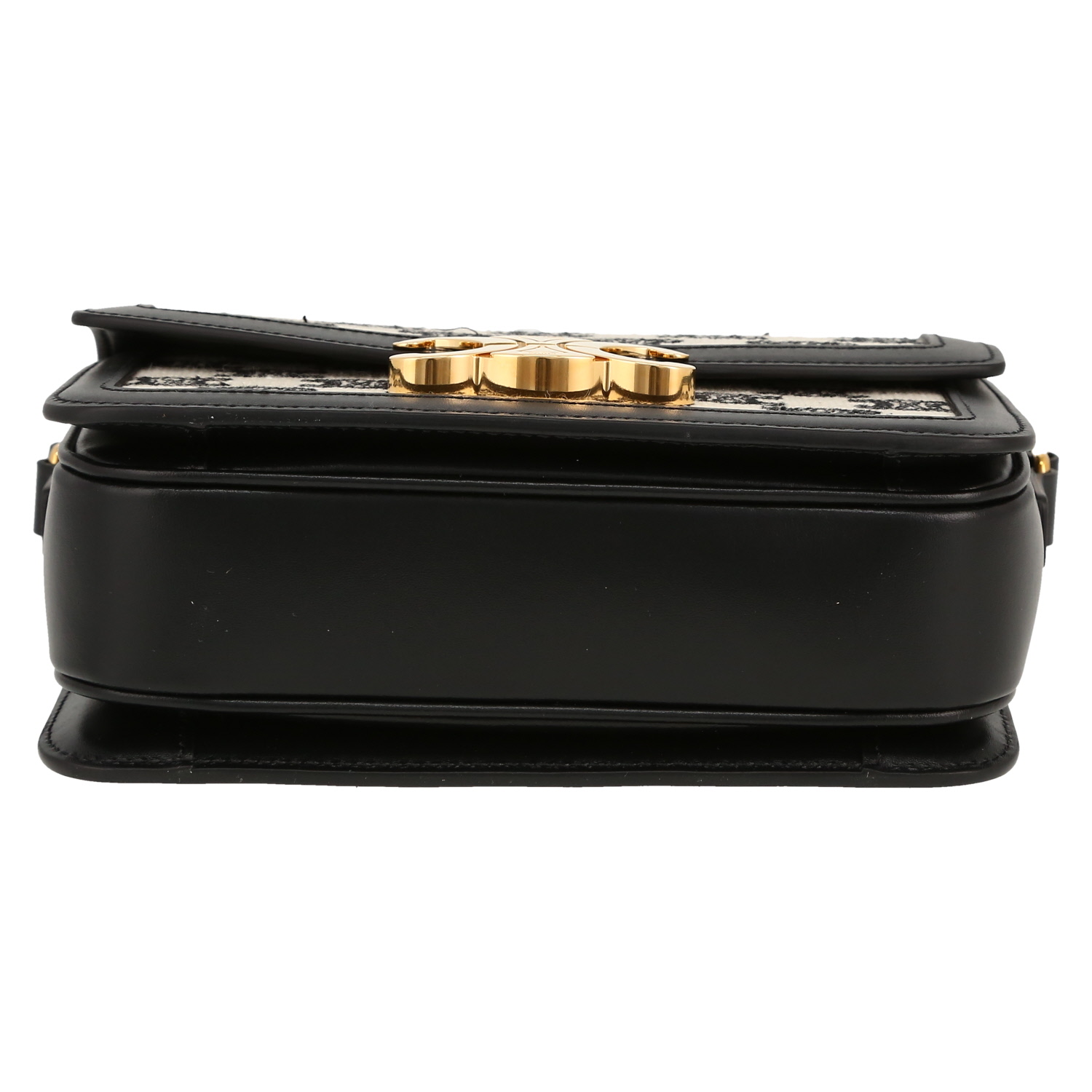 Celine  Triomphe Teen shoulder bag  in black and cream color "Triomphe" canvas  and black leather - Detail D1