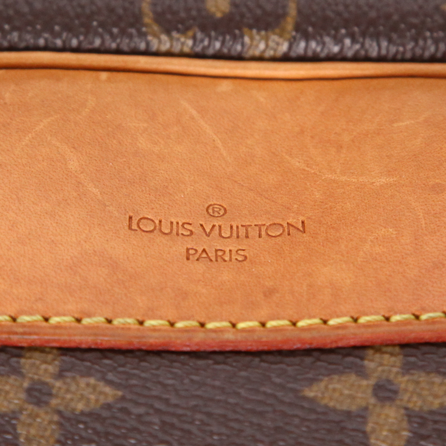 Louis Vuitton  Deauville handbag  in brown monogram canvas  and natural leather - Detail D2