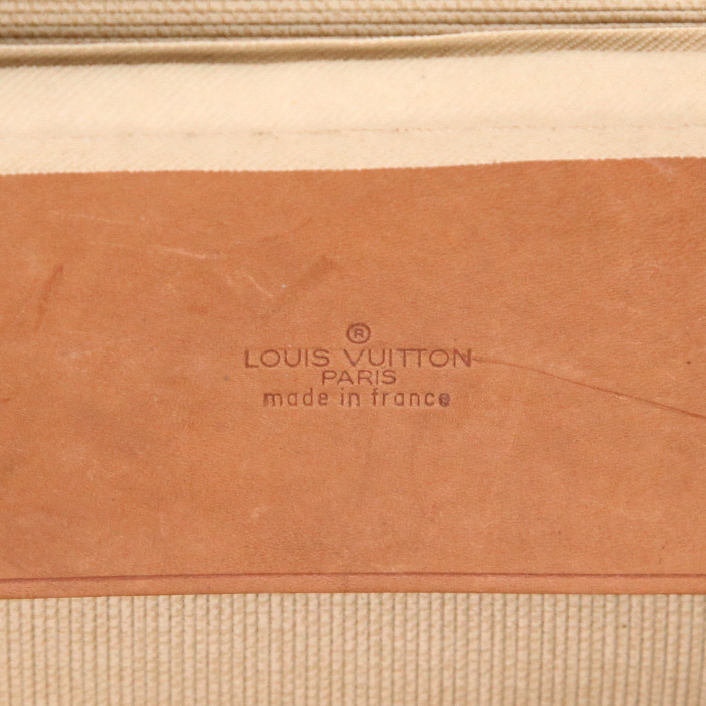 Louis Vuitton  Sirius 45 travel bag  in brown monogram canvas  and natural leather - Detail D2