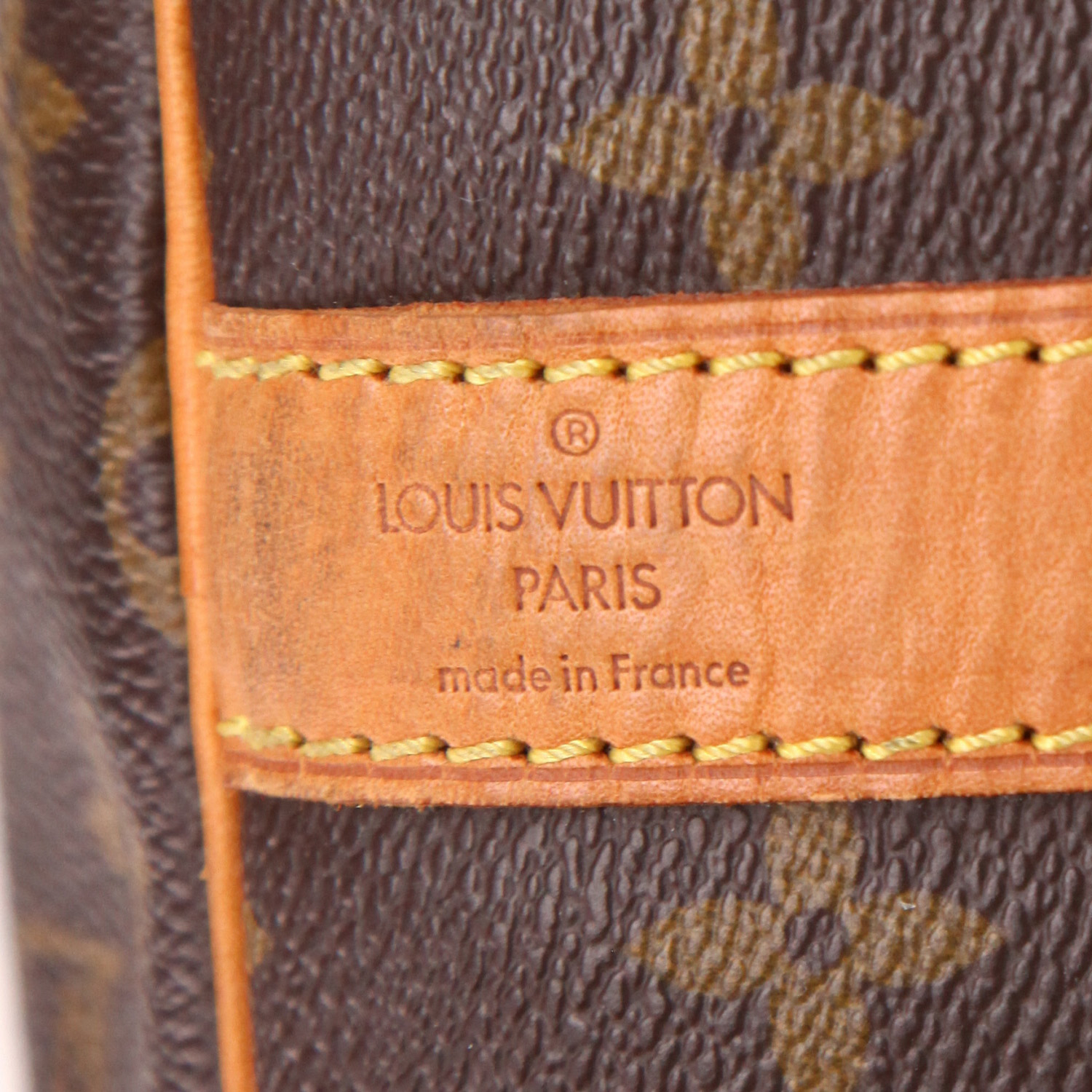Sac de voyage Louis Vuitton  Keepall 45 en toile monogram marron et cuir naturel - Detail D6