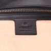 Bolso bandolera Gucci  GG Marmont en cuero acolchado negro - Detail D2 thumbnail