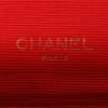 Bolso de mano Chanel   en jersey acolchado marrón - Detail D2 thumbnail