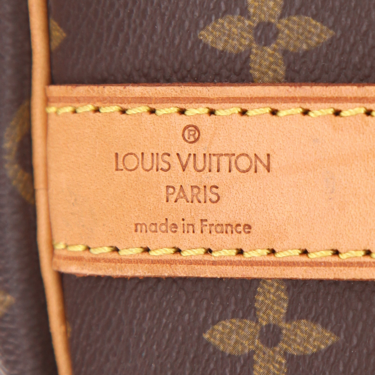 Bolsa de viaje Louis Vuitton  Keepall 45 en lona Monogram marrón y cuero natural - Detail D2