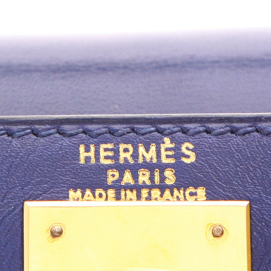 Sac à main Hermès  Kelly 28 cm en cuir box bleu-roi - Detail D2