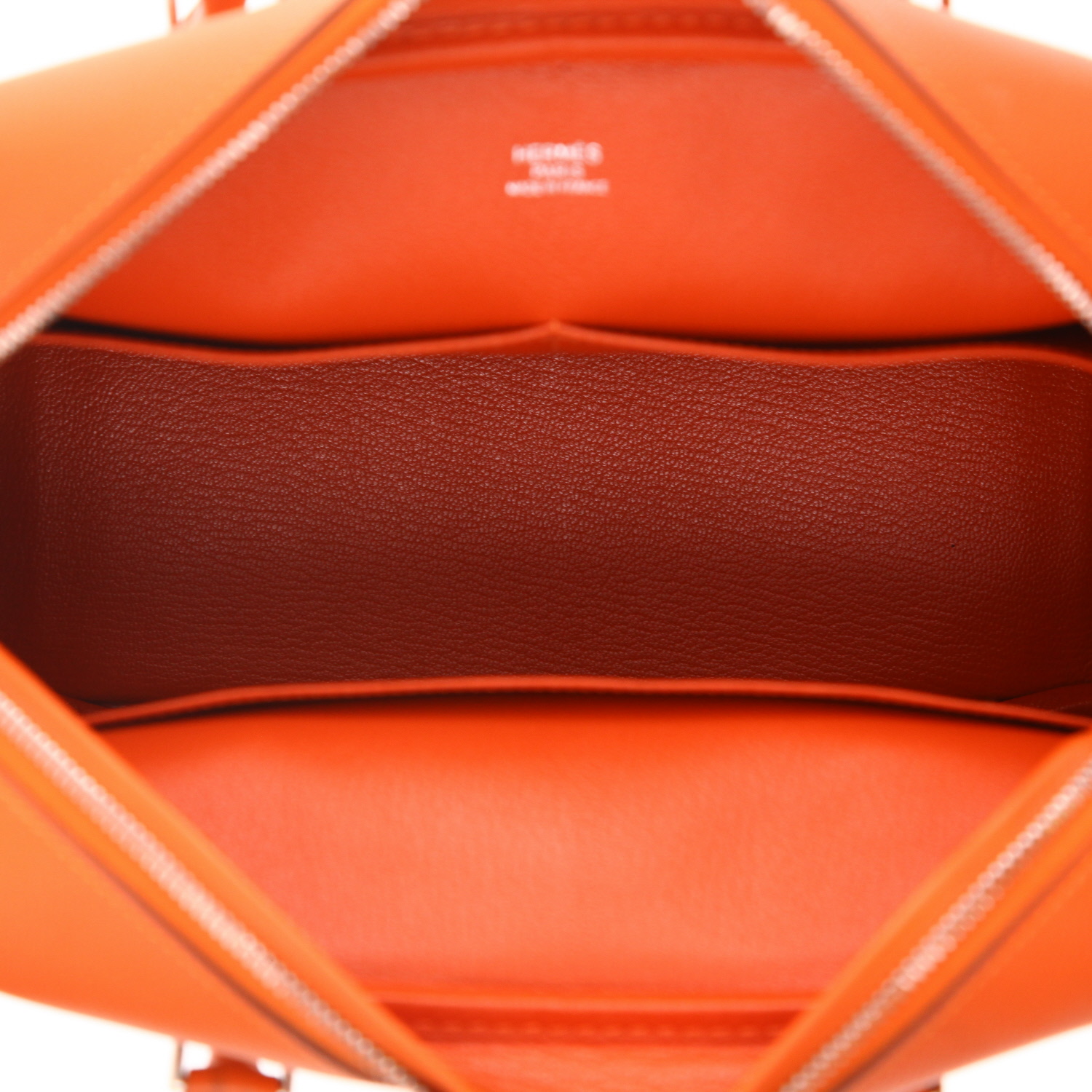 Hermès  Plume handbag  in Poppy orange Evergrain leather - Detail D3