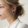 Paire de boucles d'oreilles Tasaki  en or blanc, lapis-lazuli et diamants - Detail D1 thumbnail