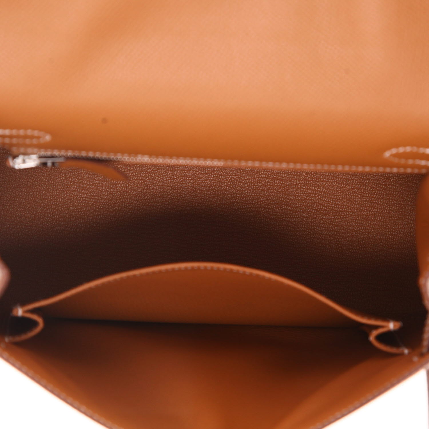 Bolso de mano Hermès  Kelly 25 cm en cuero epsom color oro - Detail D3