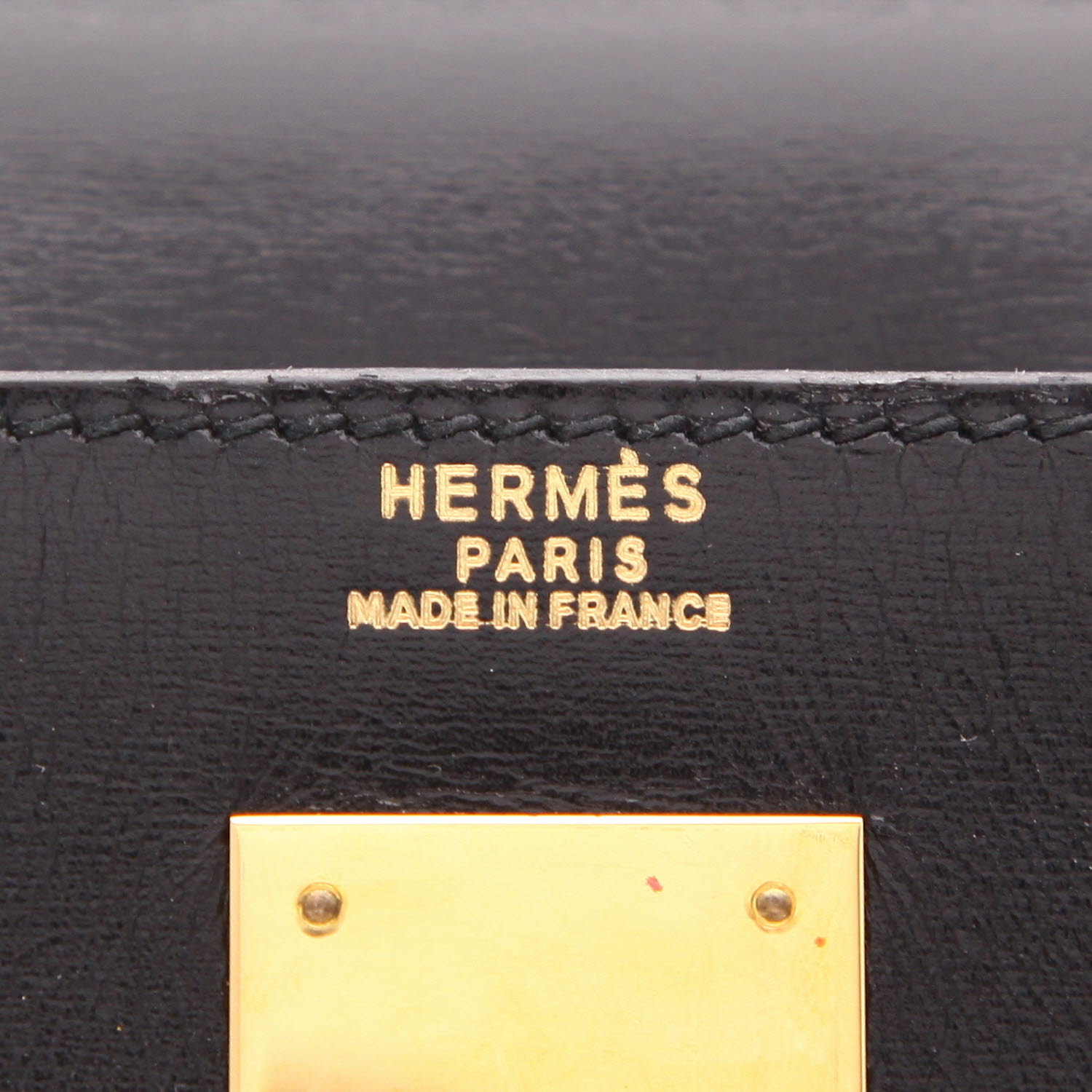 Hermès  Kelly 32 cm handbag  in black box leather - Detail D2