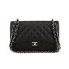 Bolso de mano Chanel  Timeless Jumbo en cuero granulado acolchado negro - 360 thumbnail