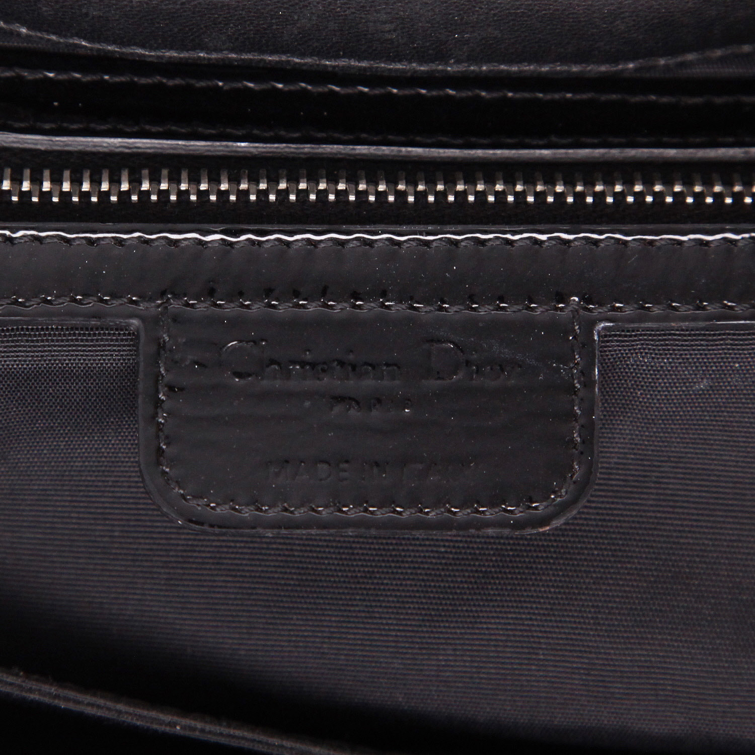 Bolso de mano Dior  Promenade en charol negro - Detail D2