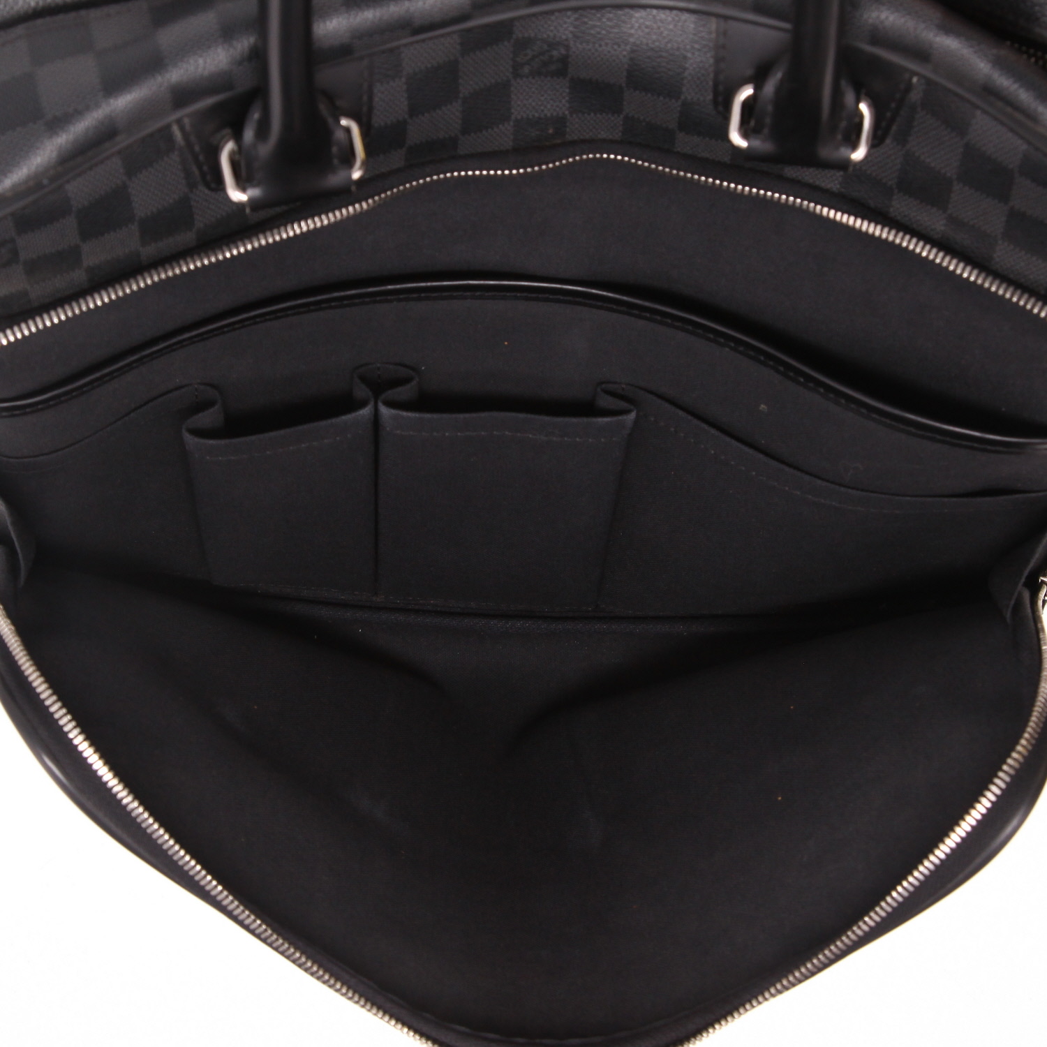 Louis Vuitton  Messenger Voyager shoulder bag  damier graphite canvas  and black leather - Detail D4