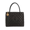 Chanel  Medaillon handbag  in black grained leather - 360 thumbnail