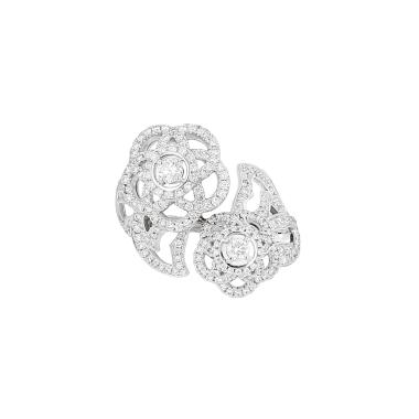 Sortija Chanel Camélia Fil de oro blanco y diamantes