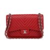 Bolso de mano Chanel  Timeless Jumbo en cuero acolchado con motivos de espigas rojo - 360 thumbnail