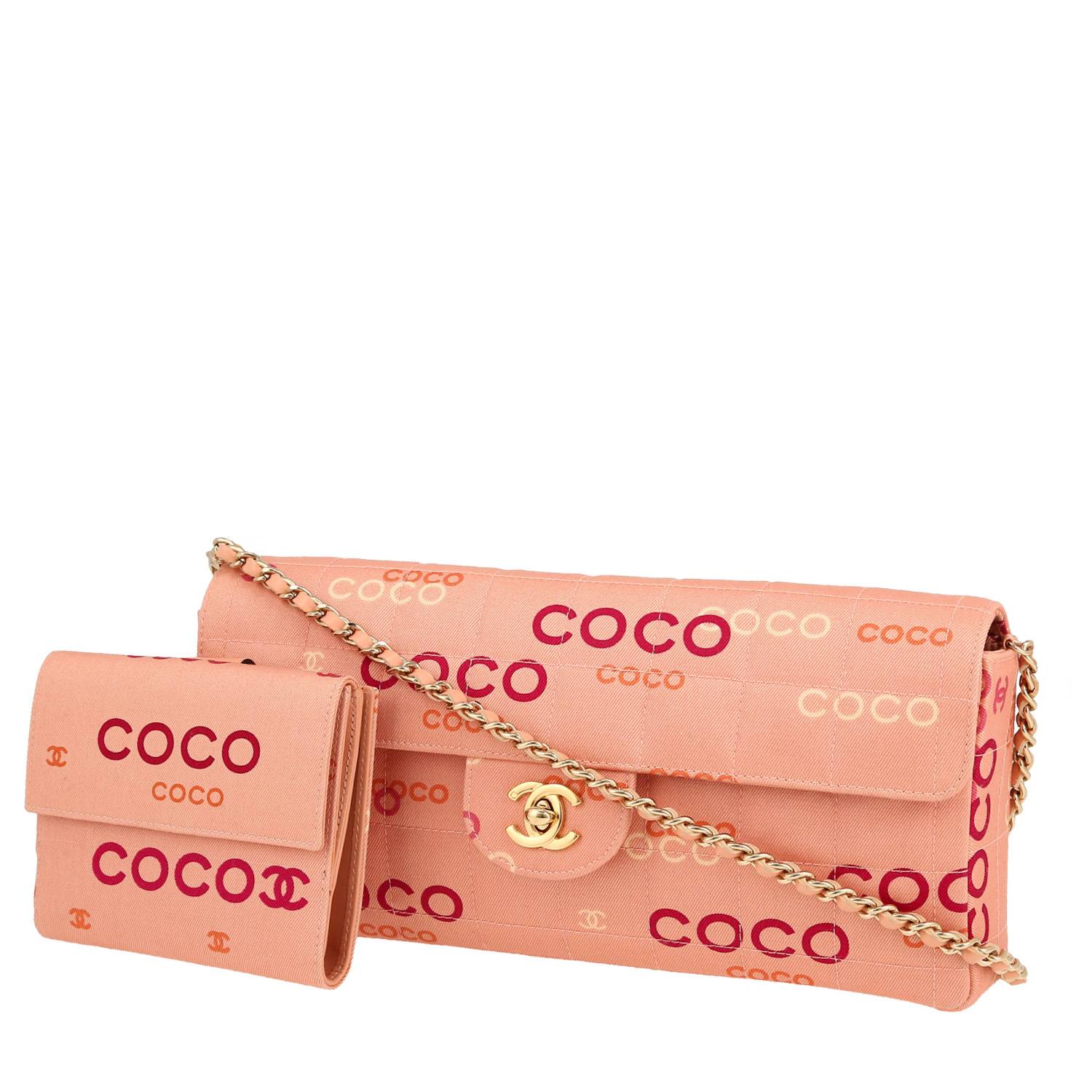 Chanel Choco bar shoulder bag in salmon pink monogram canvas