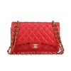 Chanel  Timeless Jumbo handbag  in red quilted leather - 360 thumbnail