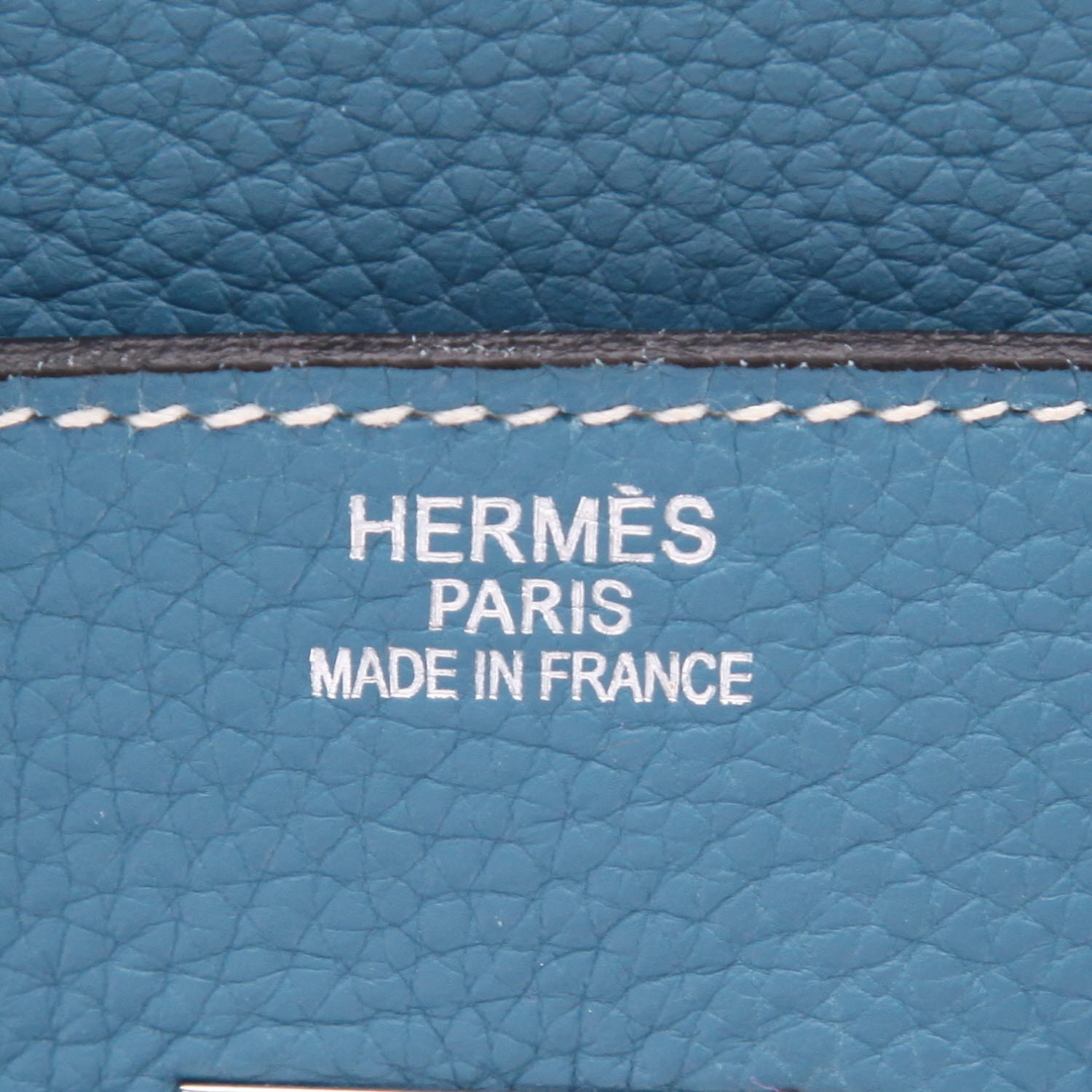 Bolso para llevar al hombro o en la mano Hermès  Birkin Shoulder en cuero togo azul - Detail D2