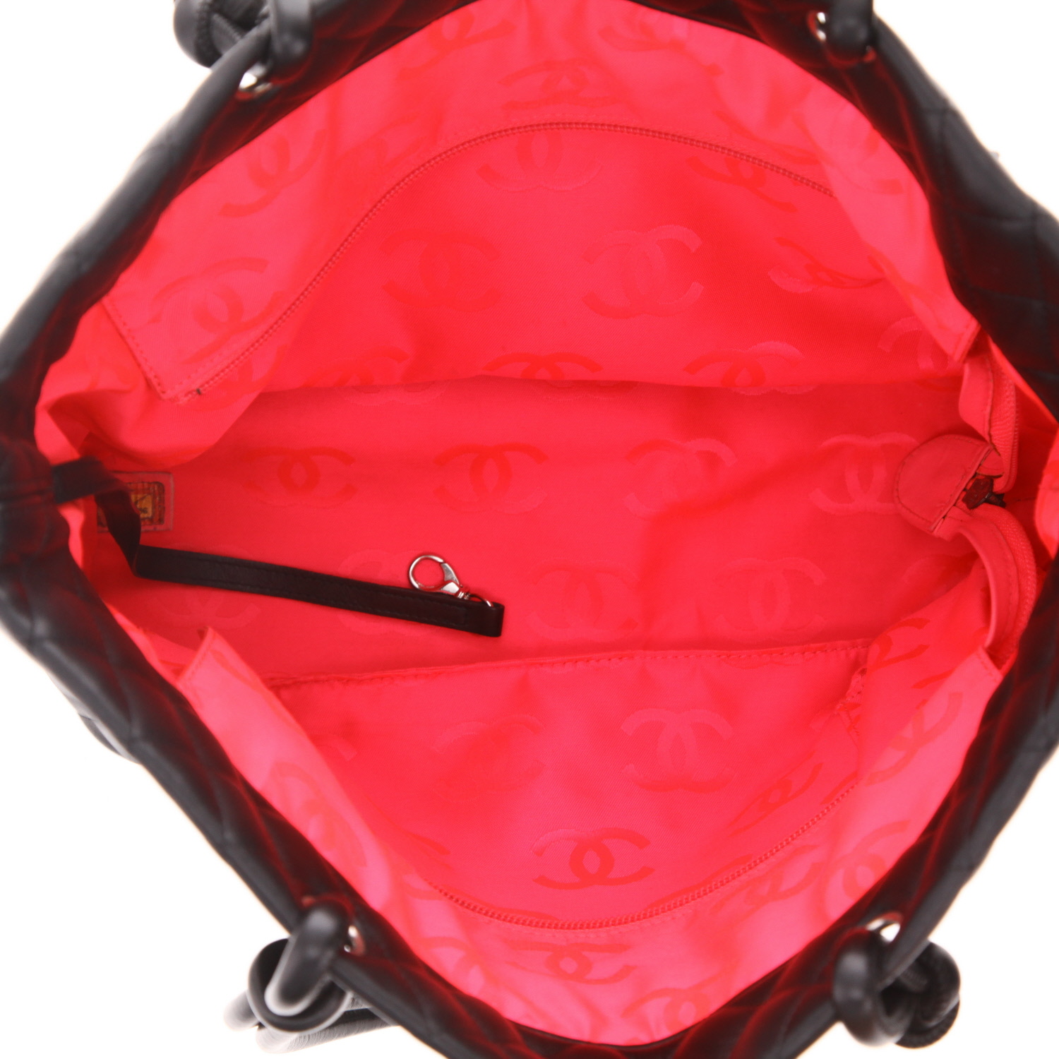 Chanel  Cambon handbag  in black quilted leather - Detail D3
