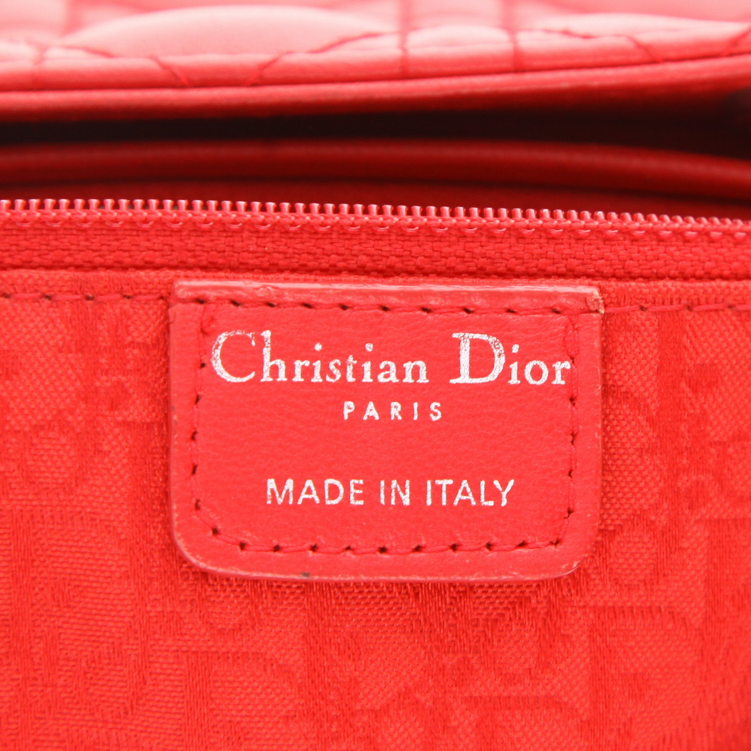 Sac à main  Lady Dior grand modèle  en cuir cannage rouge - Detail D2