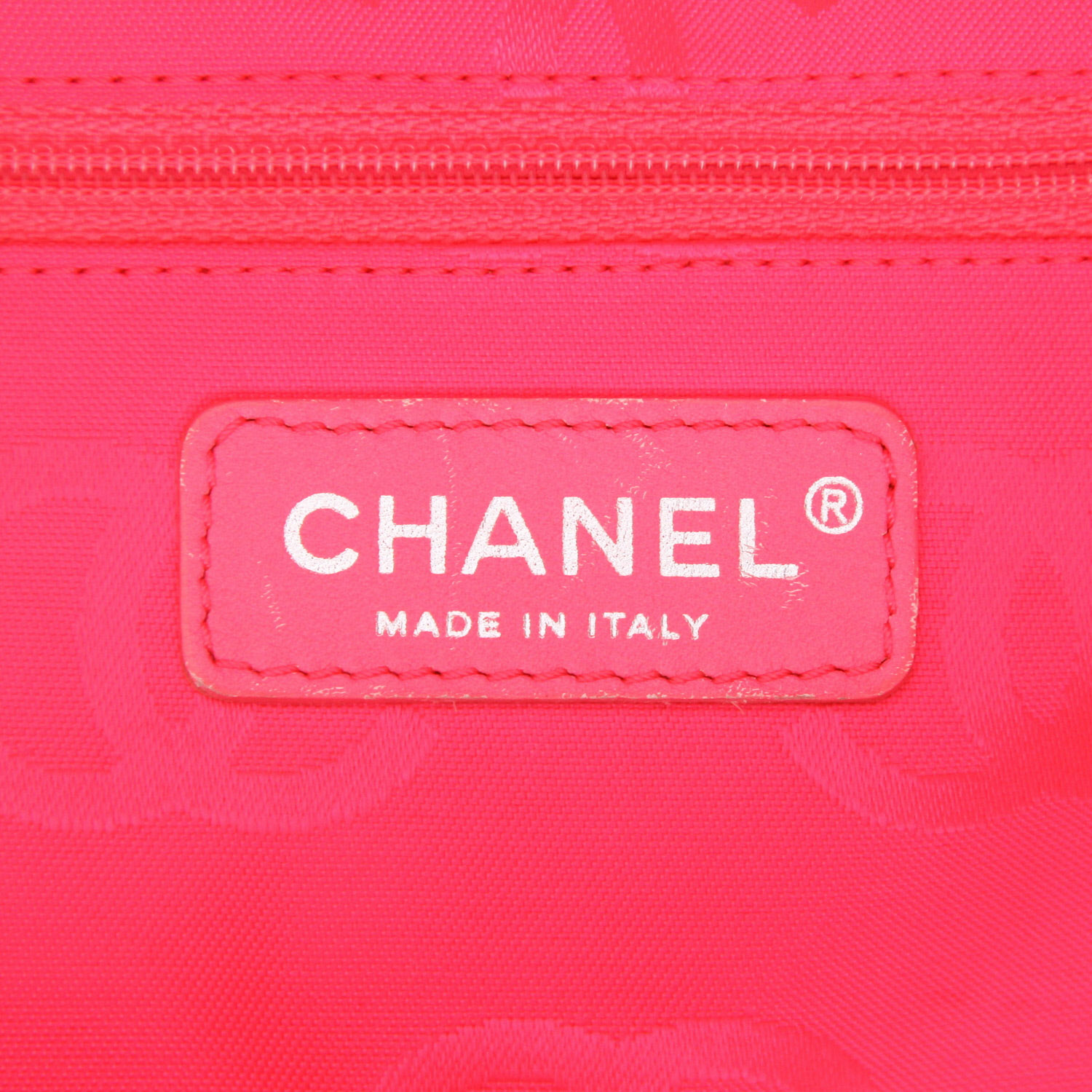 Chanel  Cambon handbag  in bicolor, black and white quilted leather - Detail D2