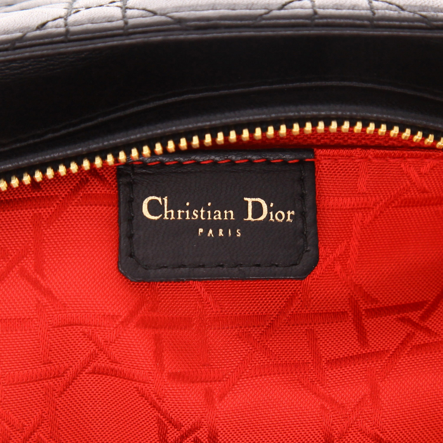 Bolso de mano Dior  Lady Dior en cuero cannage negro - Detail D2