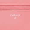 Chanel  Wallet on Chain shoulder bag  in pink quilted leather - Detail D2 thumbnail