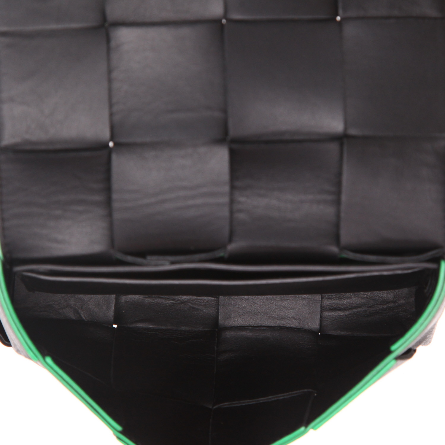 Bolsito-cinturón Bottega Veneta  Cassette en cuero intrecciato negro - Detail D3