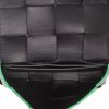 Bottega Veneta  Cassette clutch-belt  in black intrecciato leather - Detail D3 thumbnail