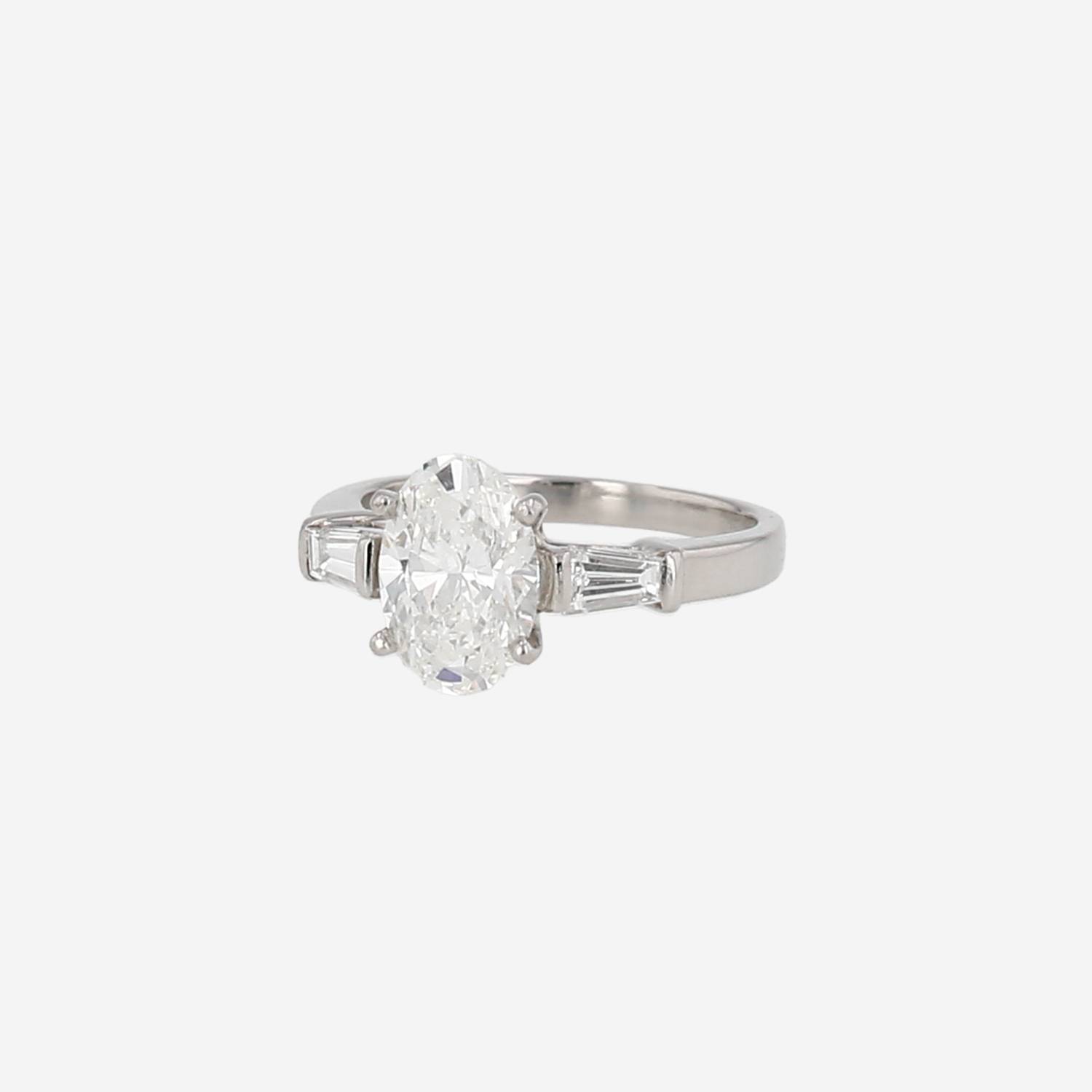 Anello Bulgari  in platino e diamanti (1.57 ct.) Anello Bulgari  in platino e diamanti (1.57 ct.)