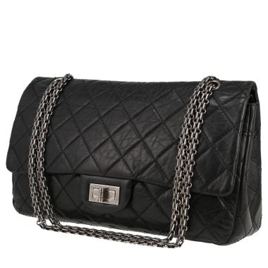 Bolso de mano Chanel 2.55 en cuero usado negro