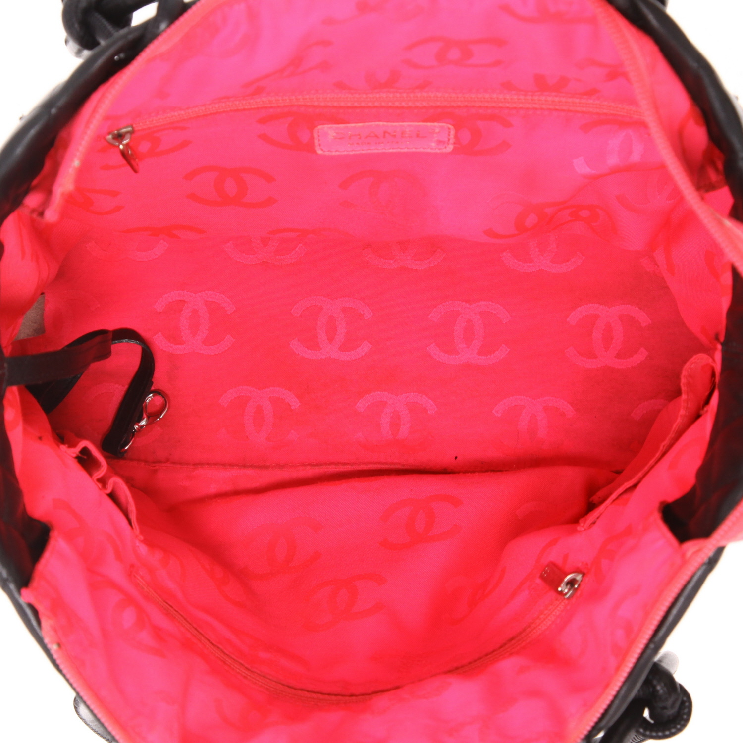 Chanel  Cambon handbag  in black quilted leather - Detail D3