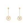 Paire de boucles d'oreilles Cartier Amulette en or jaune, diamants et nacre - 00pp thumbnail