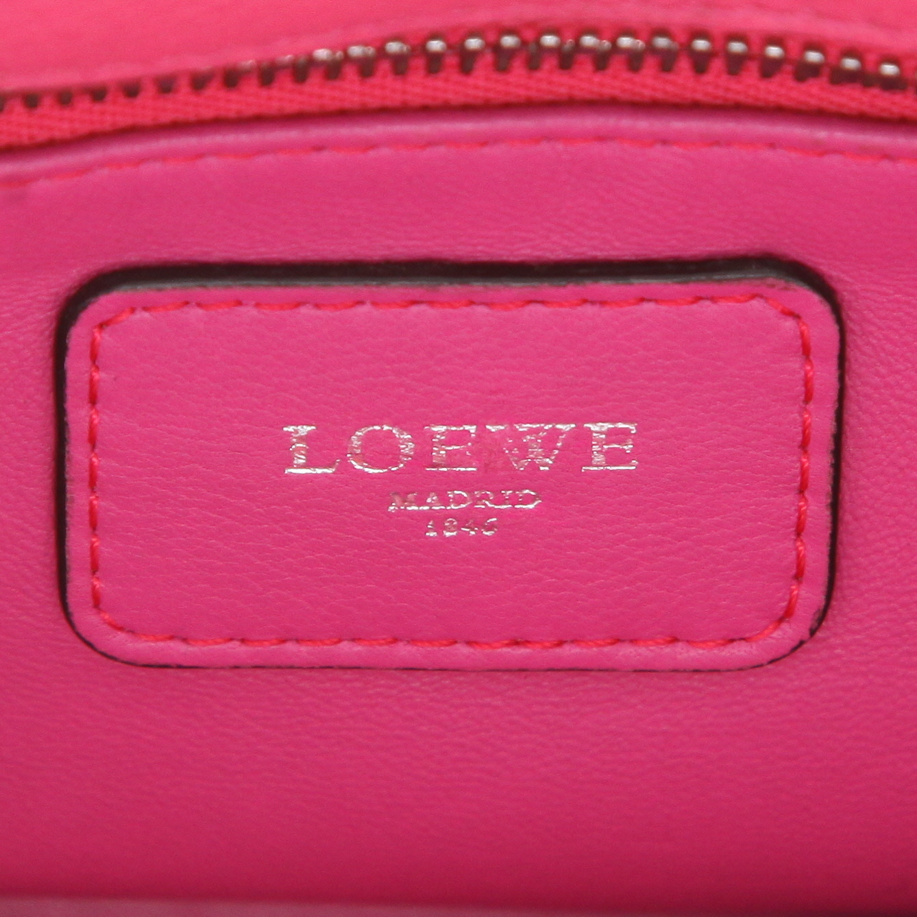 Bolso de mano Loewe  Amazona en cuero tricolor rosa color burdeos y rojo - Detail D2