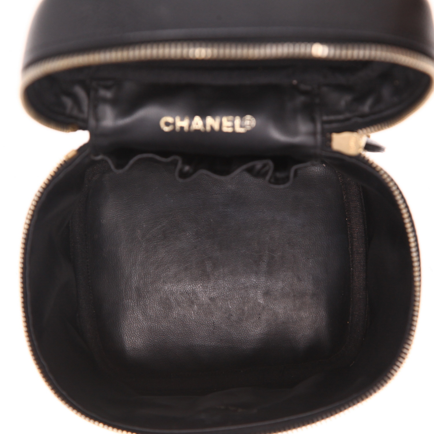 Vanity Chanel  Vanity en cuir grainé noir - Detail D3