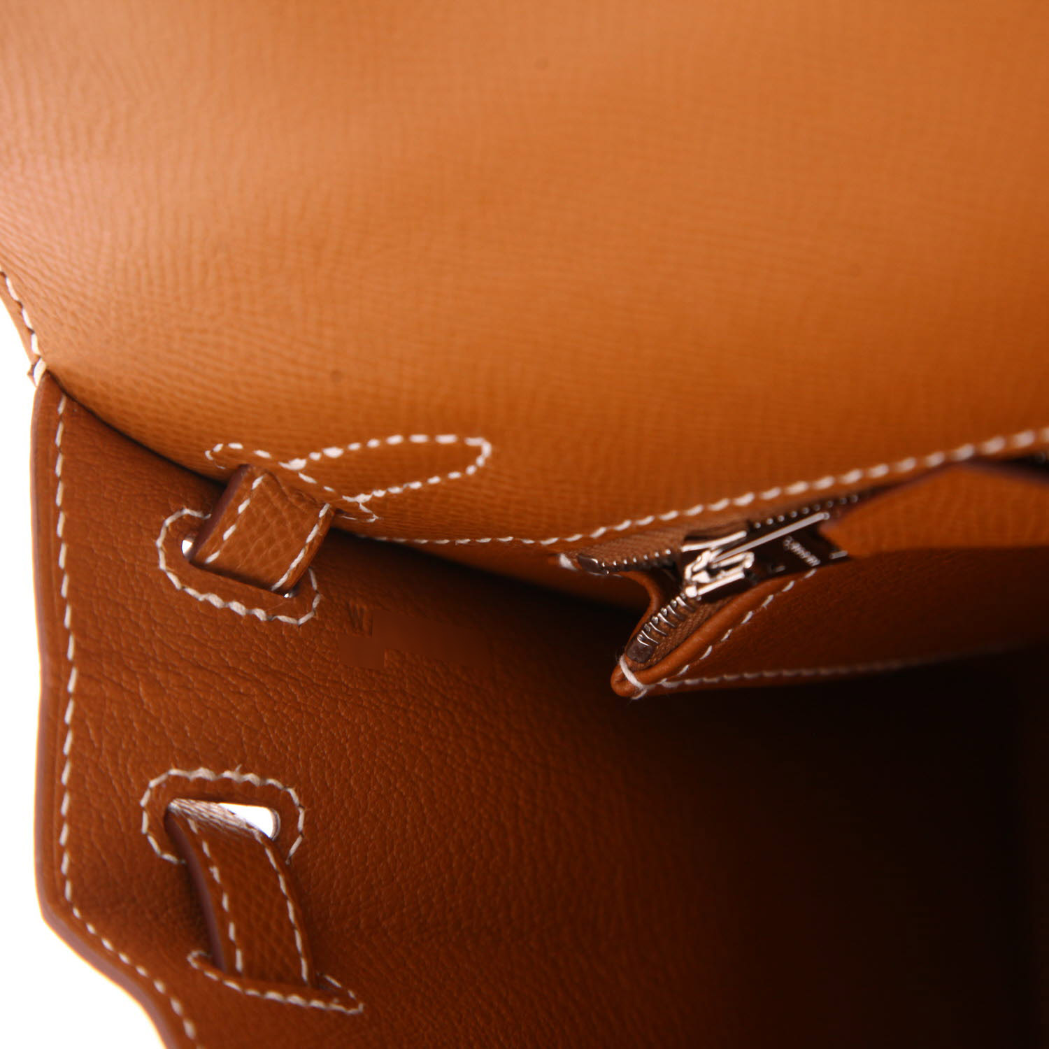 Bolso de mano Hermès  Kelly 25 cm en cuero epsom color oro - Detail D4