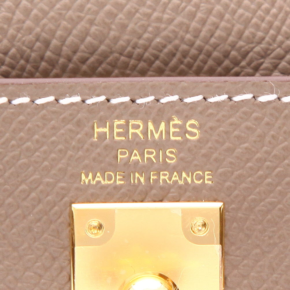 Hermès  Kelly 25 cm handbag  in etoupe epsom leather - Detail D2