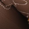 Hermès  Baby Crush Bag in Leather handbag  in etoupe epsom leather - Detail D4 thumbnail