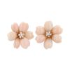 Paire de boucles d'oreilles Van Cleef & Arpels Rose de Noel en or jaune, corail et diamants - 00pp thumbnail