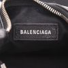 Balenciaga  Cagole shoulder bag  in black leather - Detail D2 thumbnail