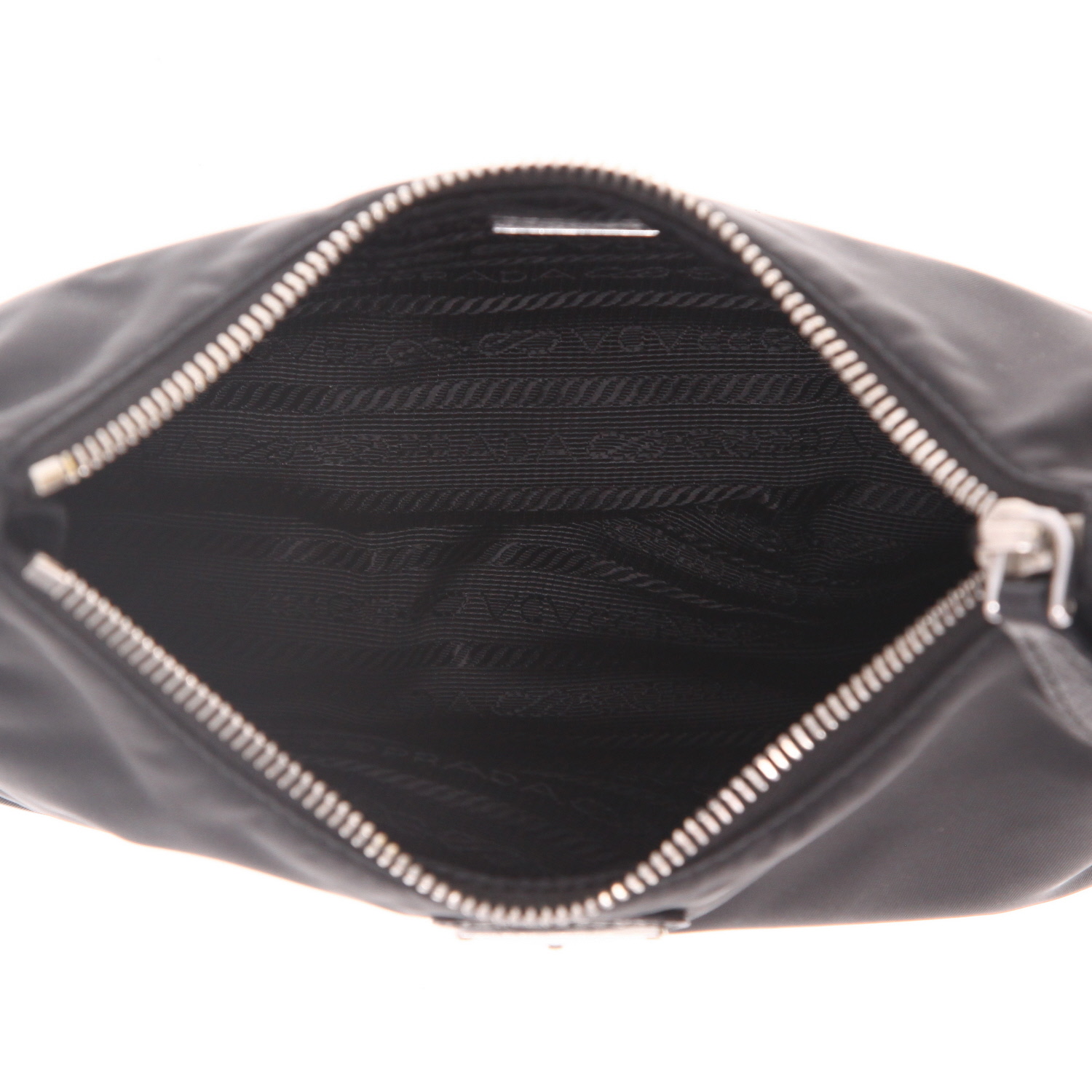 Prada  Re-Edition 2005 shoulder bag  in black canvas - Detail D3