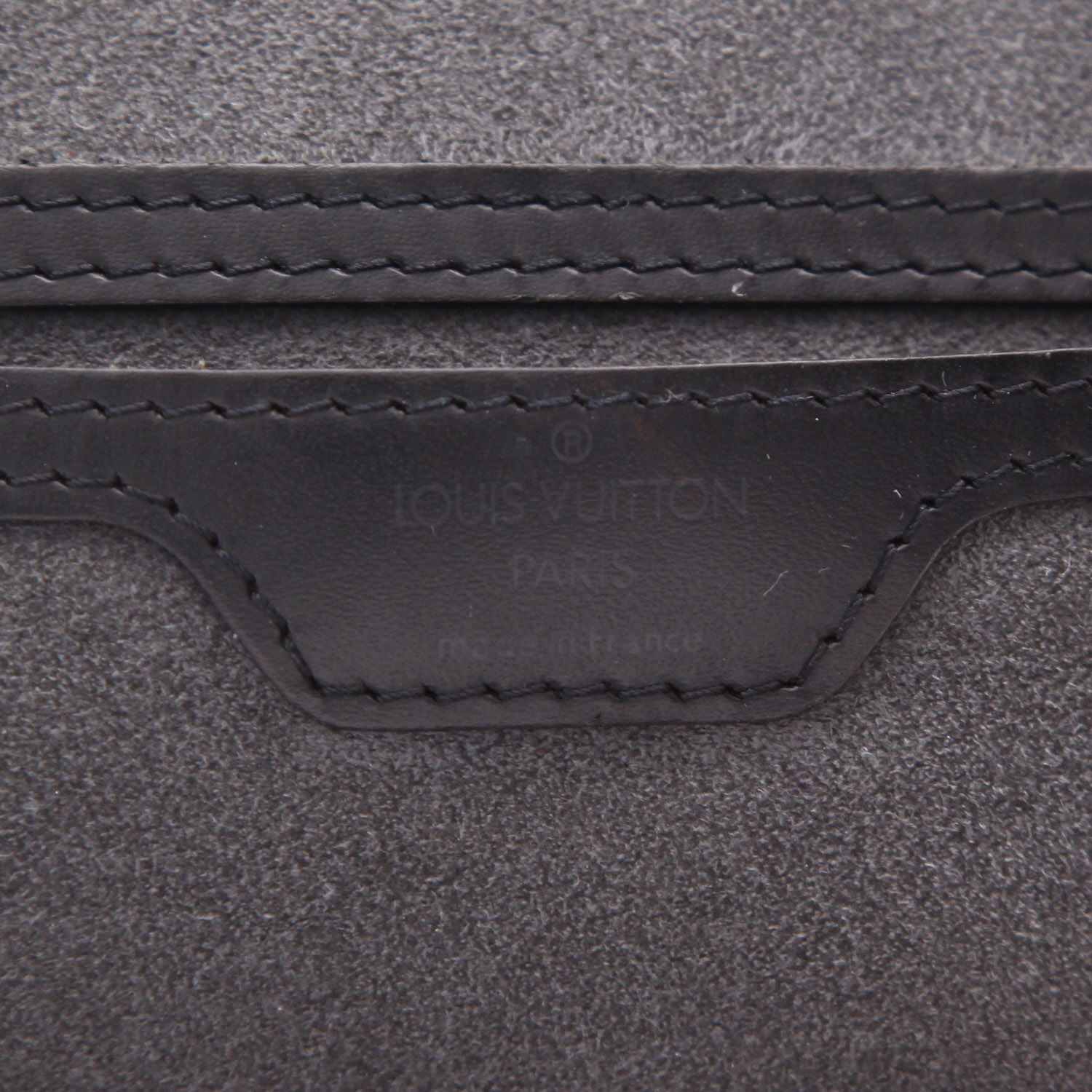 Louis Vuitton  Gobelins - Backpack backpack  in black epi leather - Detail D2