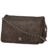 Borsa a tracolla Chanel  Wallet on Chain in pelle iridescente marrone - 00pp thumbnail