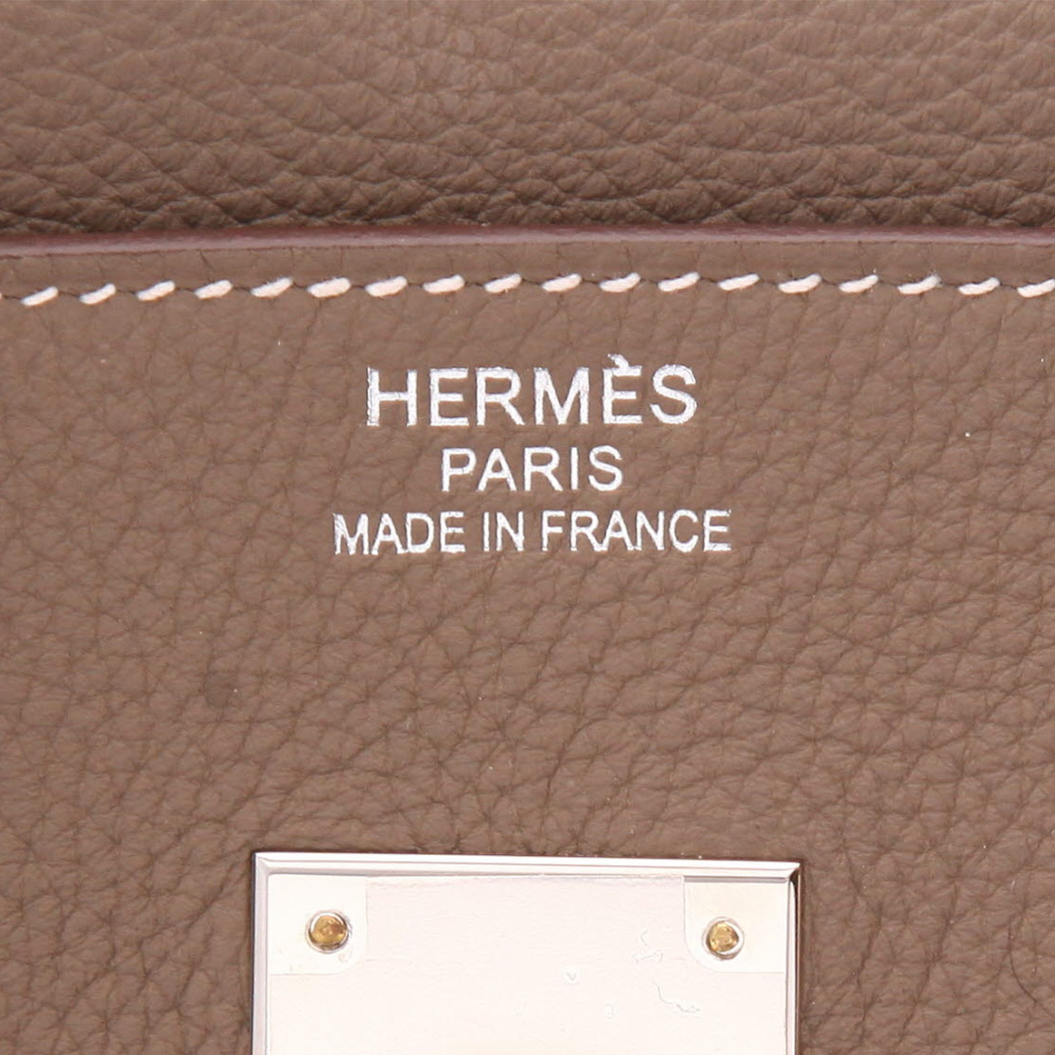 Hermès  Birkin 35 cm handbag  in etoupe togo leather - Detail D2