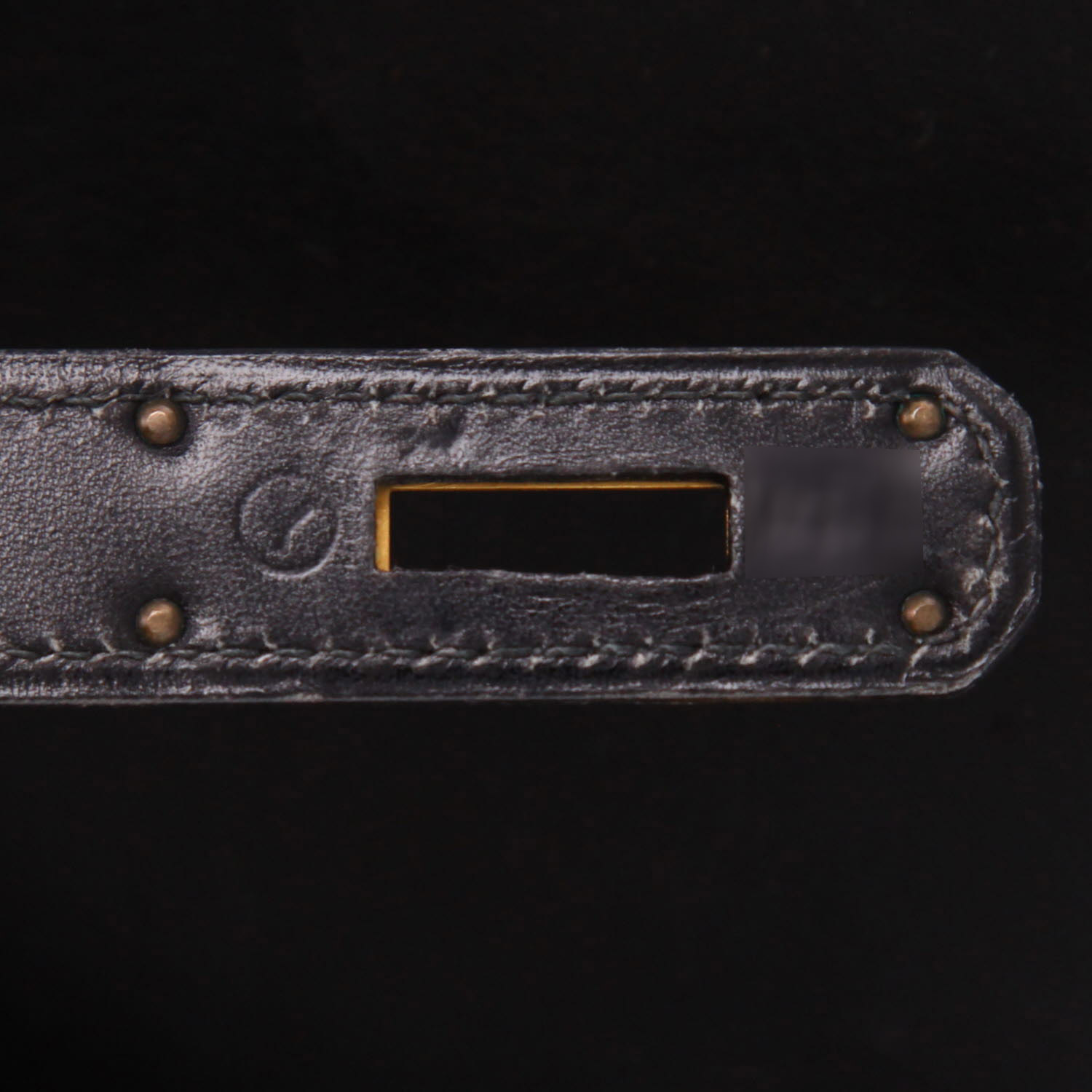 Hermès  Kelly 32 cm handbag  in black box leather - Detail D4