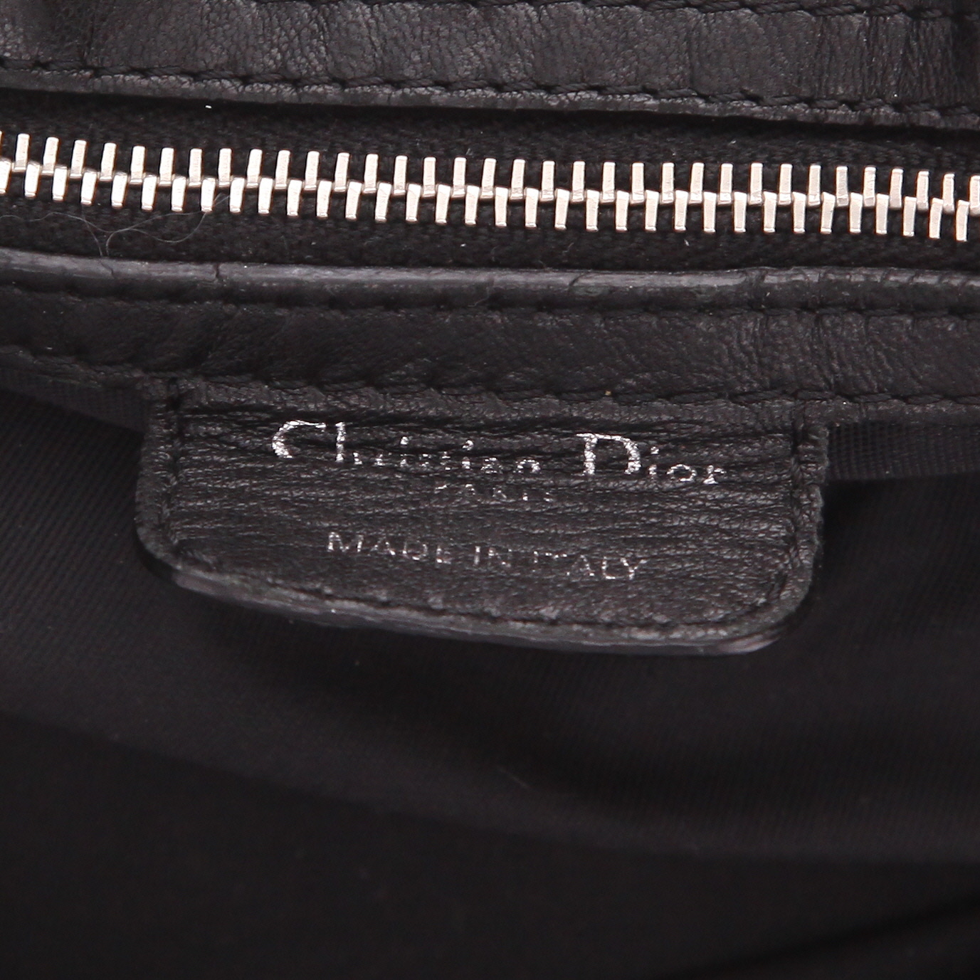 Sac porté épaule Dior  Le 30 en cuir cannage noir - Detail D2