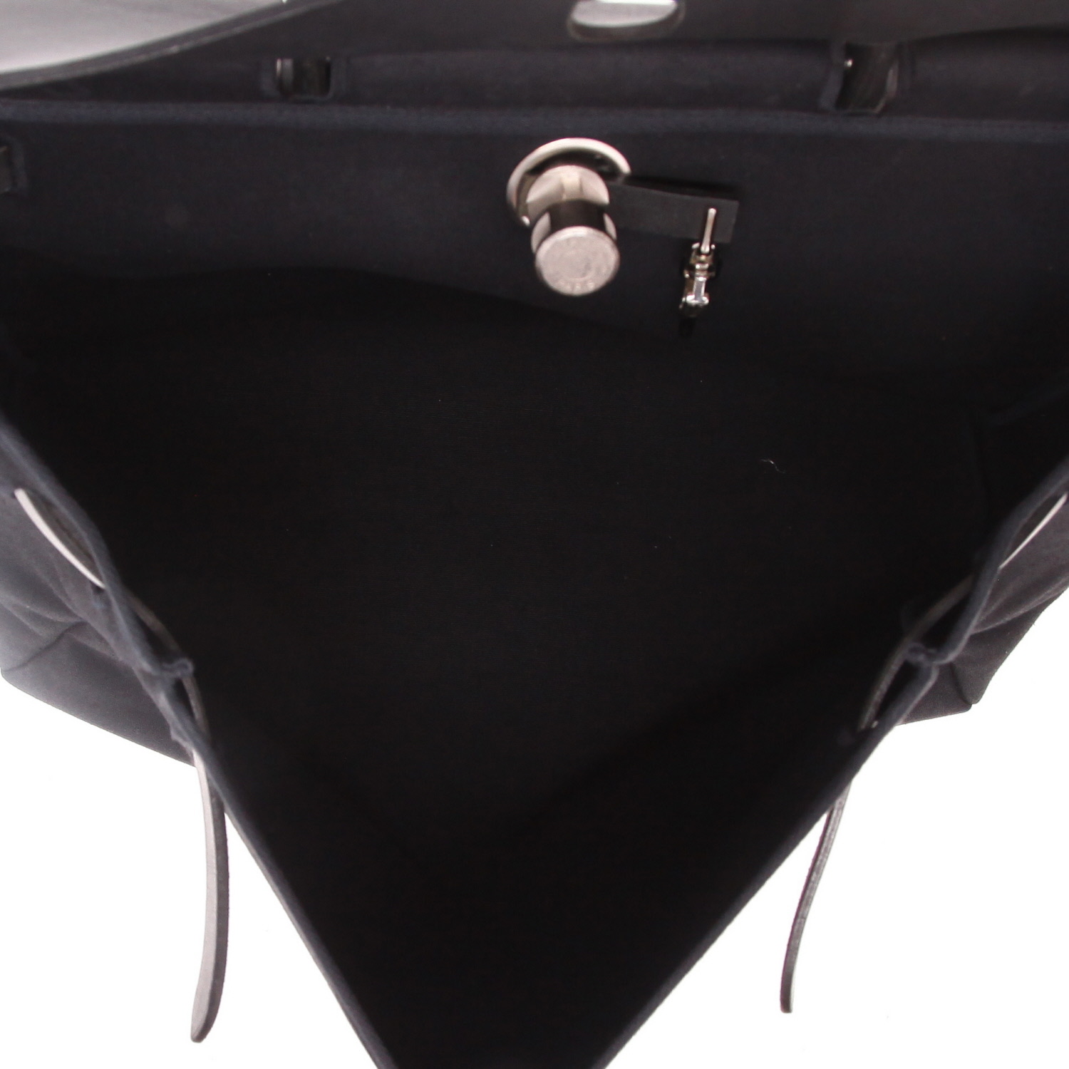 Sac porté épaule ou main Hermès  Herbag en toile noire et cuir noir - Detail D3