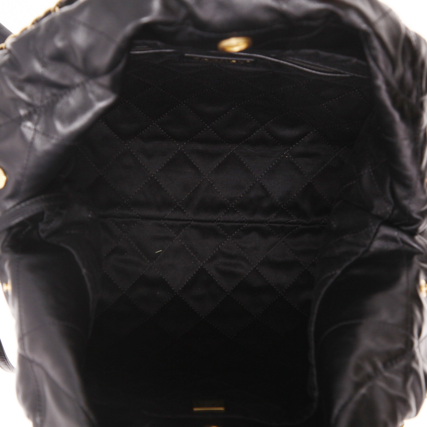 Bolso Cabás Chanel  22 en cuero acolchado negro - Detail D3