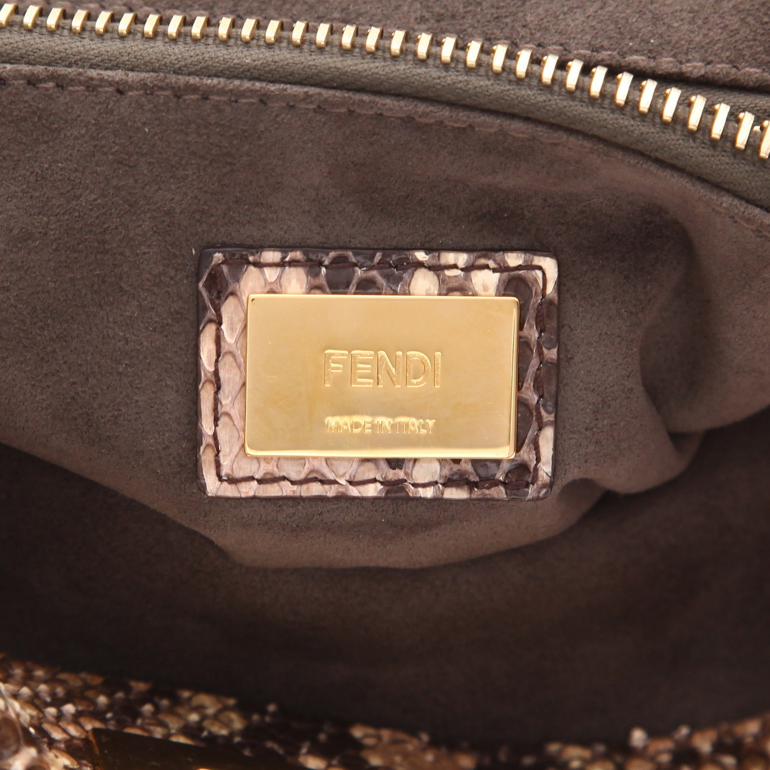 Fendi  Peekaboo handbag  in beige python - Detail D2